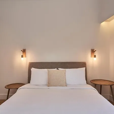 Chic N Bright 3bd With Hilton View Apartamento